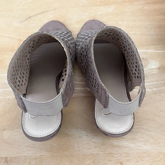 Madeline Open Toe Sling Back Booties 8M - Picture 2 of 14